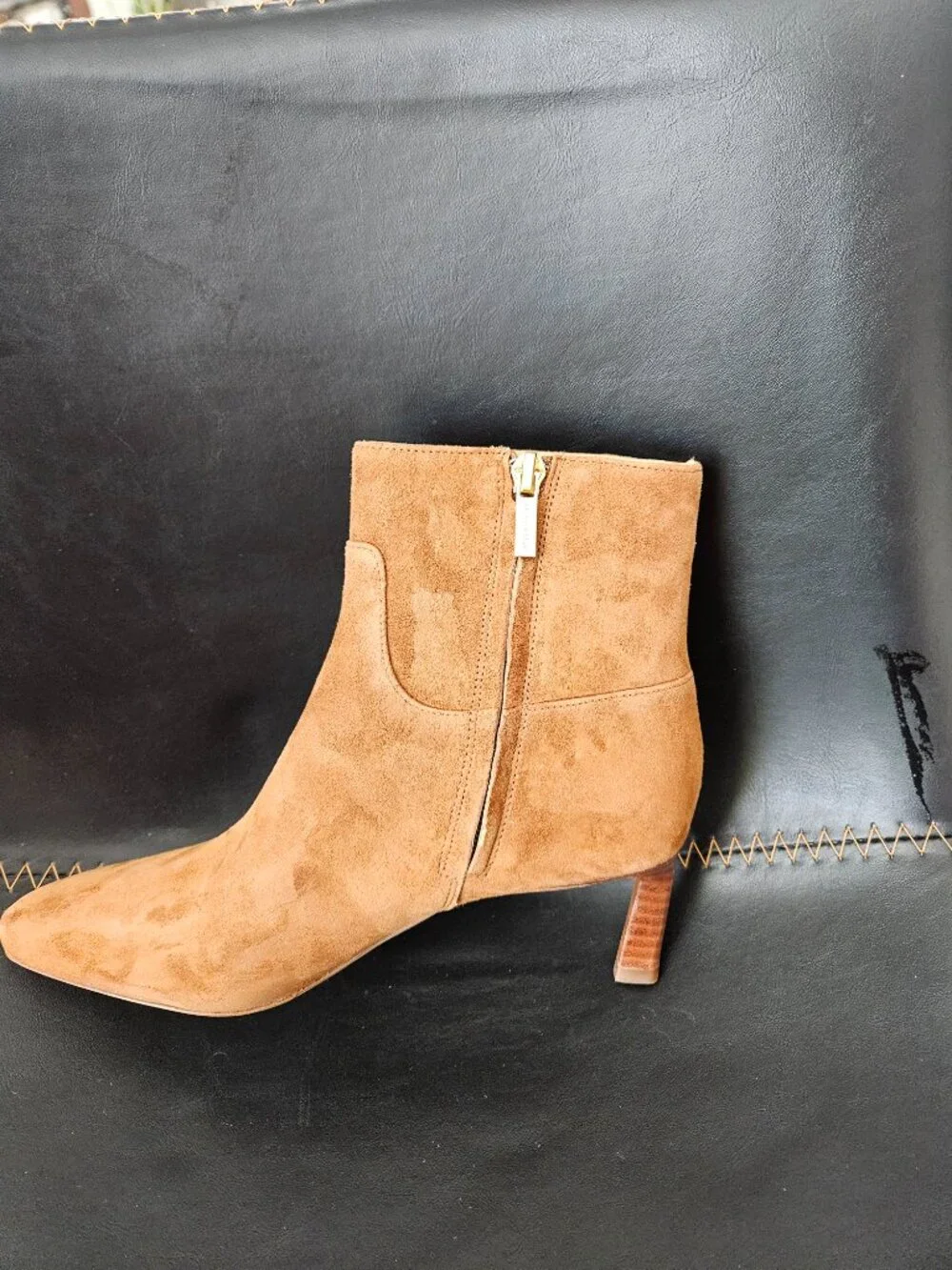 Veronica Beard Perfect Brown Suede Ankle Boots 7M Western Boho Chic